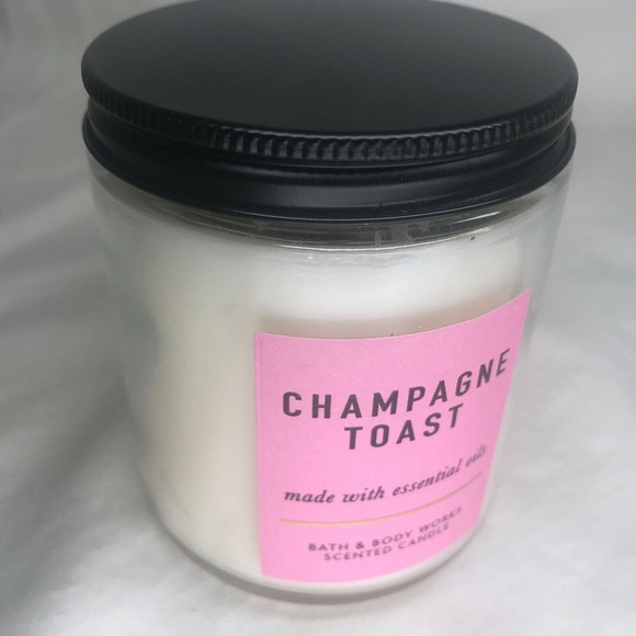 White Barn ~ Bath & Body Works CHAMPAGNE TOAST Single Wick Candle ~ NEW 7oz Rare - Picture 1 of 2